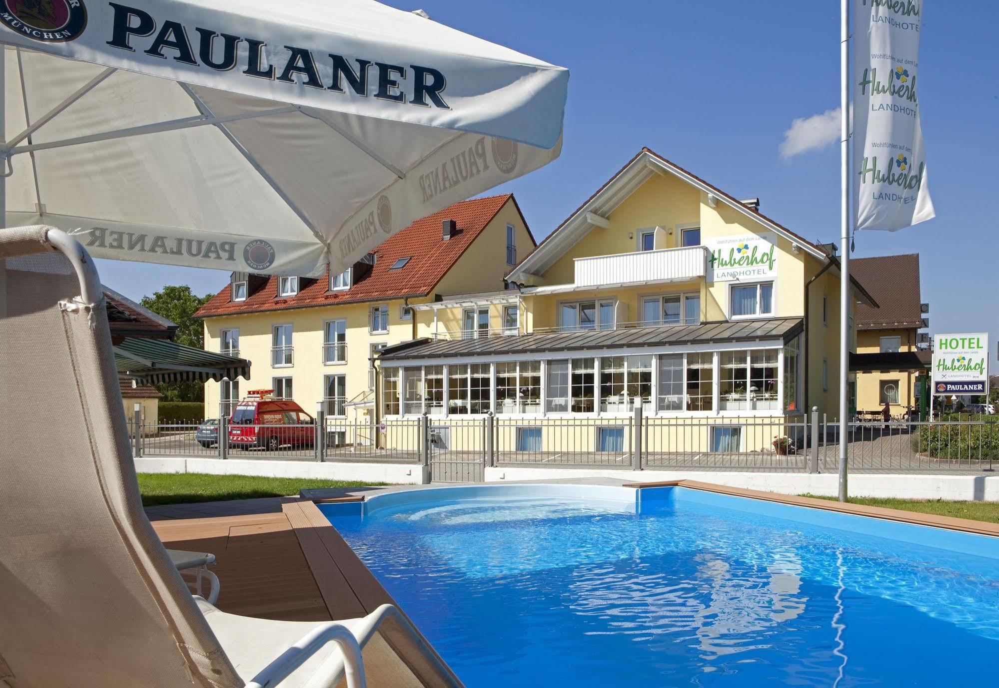 Landhotel Huberhof Allershausen Exterior photo